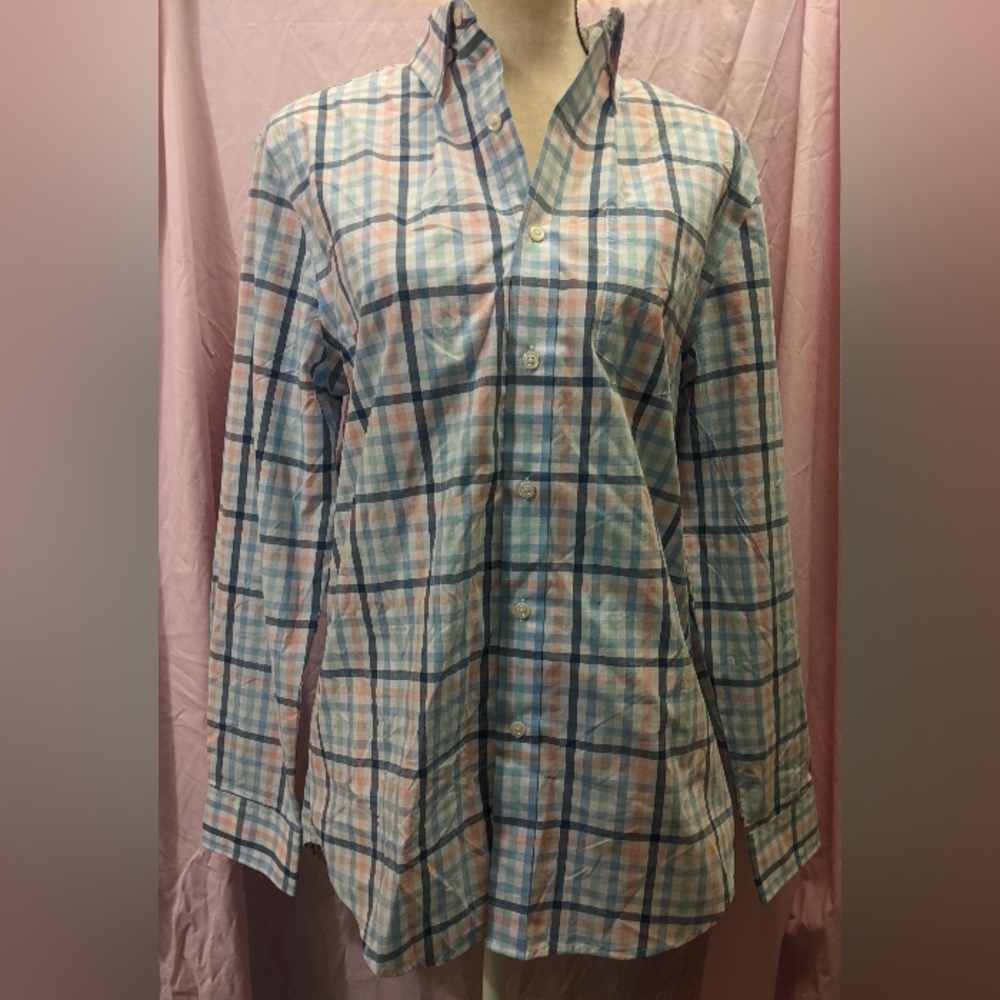 Croft & Barrow NWOT Women's Button Up Long Sleeve Shirt. Size S/M
